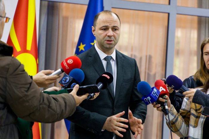 МИСАЈЛОВСКИ: Македонски војници на украинска територија нема да има