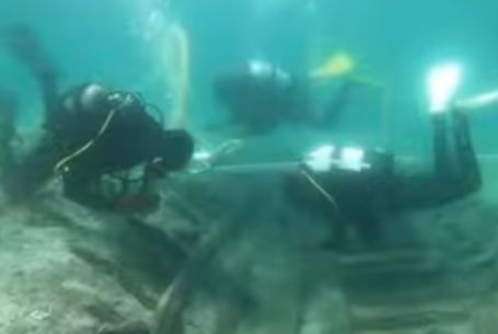 Археолози откриле раскошен брод од времето на Антички Египет