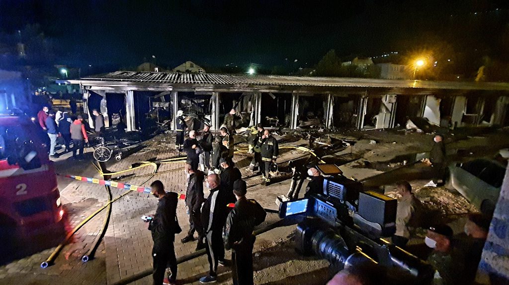 Двојно зголемени затворските казни на поранешните директори за пожарот во модуларната болница во Тетово, одлучи гостиварска апелација