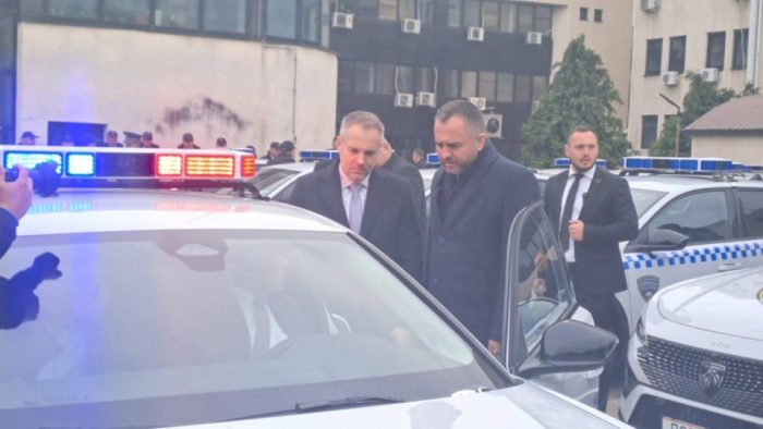 (фотогалерија) МВР: Полицијата доби 120 нови возила марка Пежо 408 кои ќе бидат распоредени по сите сектори низ Македонија