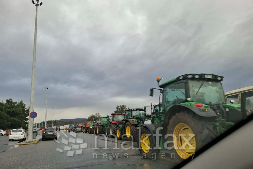 Две четиричасовни блокади на граничниот премин Евзони