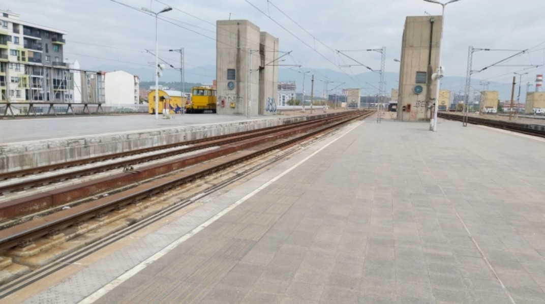 „Проектите без економска логика не носат развој, туку најчесто значат корупција“: професорот Трајковски со остра критика