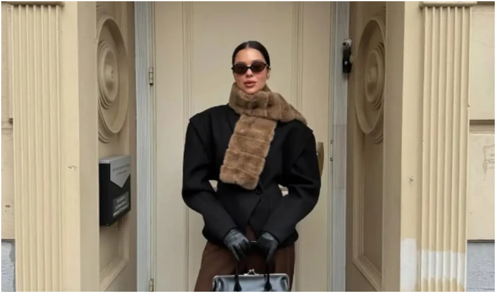 Чантата која сите ја заборавивме повторно стана хит: Избравме 4 фаворити кои мора да ги имате во плакар