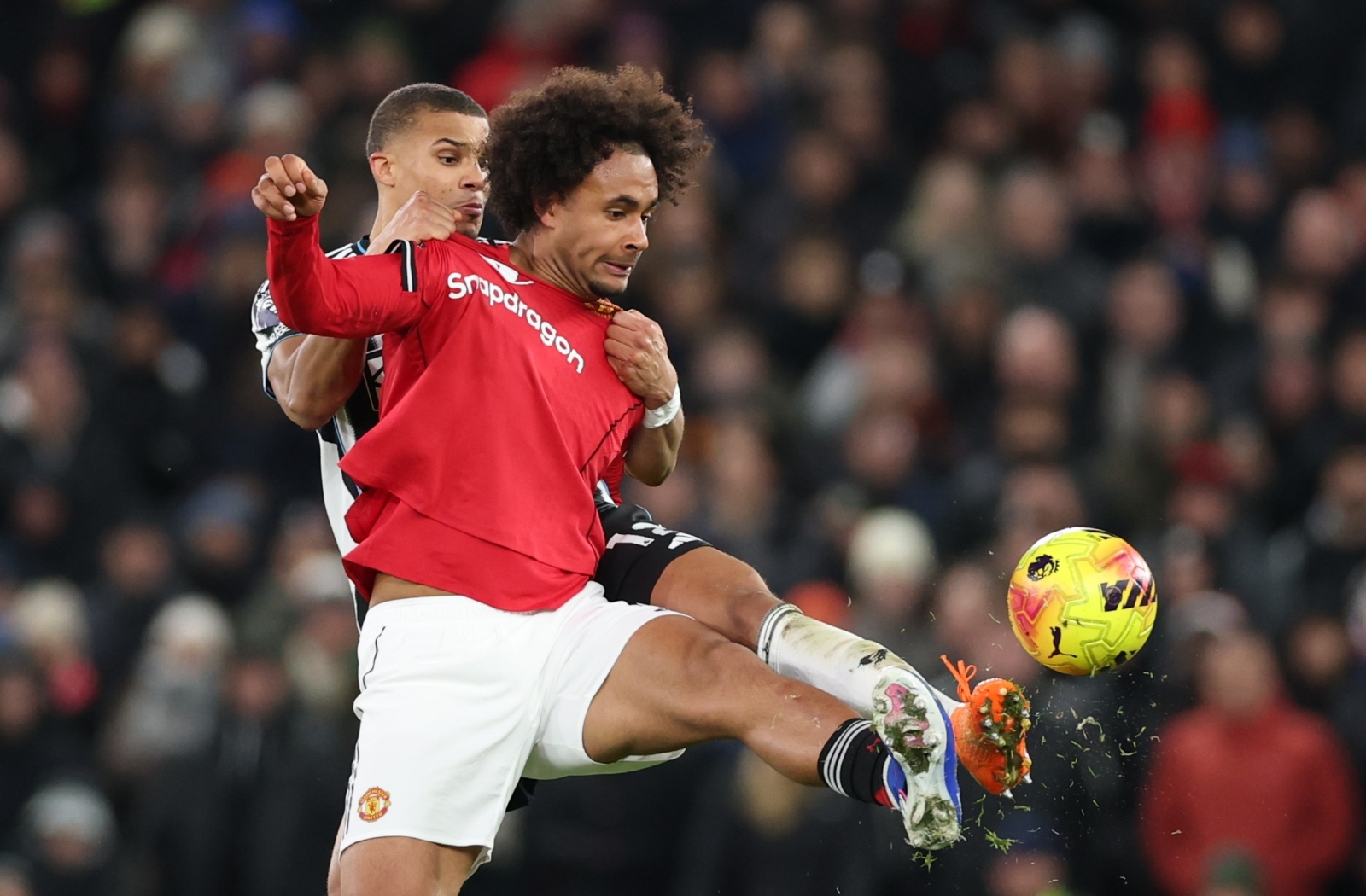 Зиркзе на заминување од Јунајтед, доаѓа фудбалер на Оксер