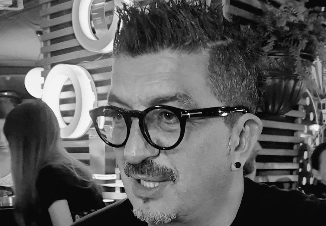 „ДЕНЕС ЗАГУБИВМЕ СИТЕ“: Почина Боби Ле Петит, сопственик на познат локал во Скопје