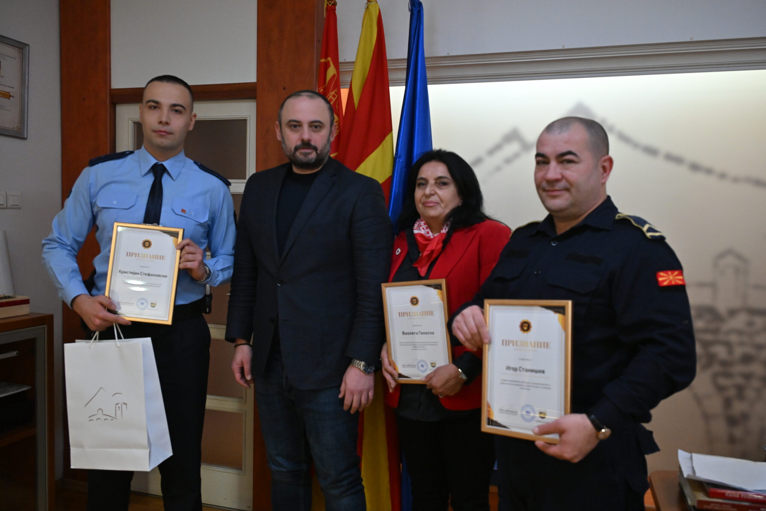 Признанија за најдобар пожарникар, полицаец и крводарител на градот за 2025