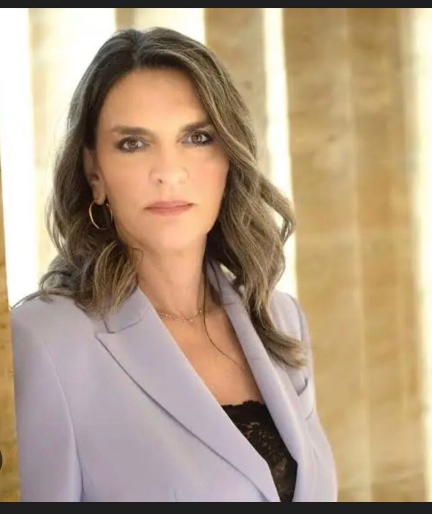 Прифатете го напредокот, отфрлете ја цензурата, грчка пратеничка го критикува градоначалникот на Лерин кој забрани македонски песни