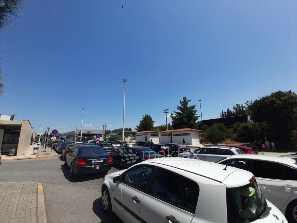 Во прекин сообраќајот на граничниот премин Богородица, на Меџитлија прекинот е само за моторни возила