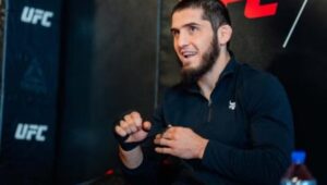 Ислам Махачев планира да ја брани титулата напролет или налето