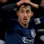 Спектакуларни „ножички“ на Миовски во поразот на Ренџерс (Видео)