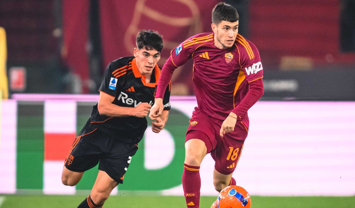 Втор пораз во низа за Фабрегас и Комо: Рома ја доби битката во Рим (ВИДЕО)