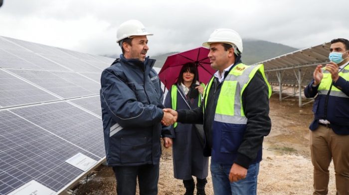 СДСМ: Тие ја доведоа државната ЕСМ до колапс, граѓаните ќе плаќаат поскапа струја поради криминални тендери, одговорност мора да има