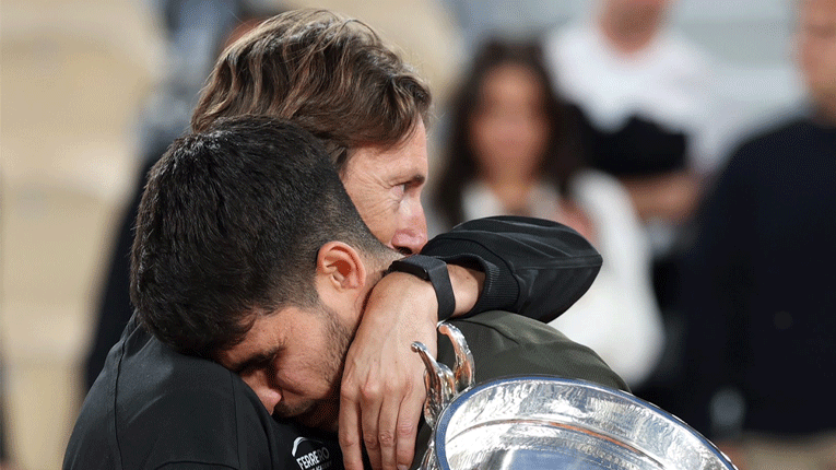 Тажен ден за Алкарас, се раздели со тренерот со кој ги освои сите шест гранслем-титули