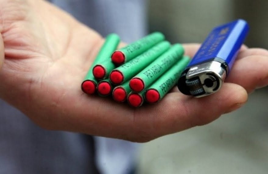 Петарда му ја разнела раката на 8-годишно дете