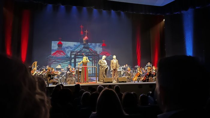 (ВИДЕО) ДУРЛОВСКИ ПО ДВАТА КОНЦЕРТИ СО СОПРУГАТА АНА: Две вечери исполнети со емоции и љубов!