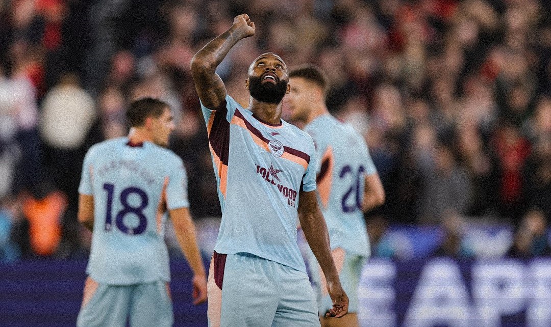 Брентфорд првпат има играч на месецот, Мареска најдобар тренер