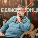 Претставата ги собира сите големи луѓе на оваа земја што понекогаш ги забораваме