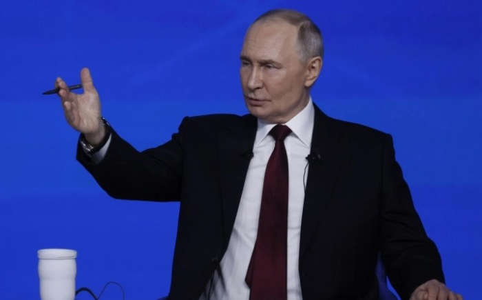 Путин 4,5 часа одговараше на политички, но и на лични прашања