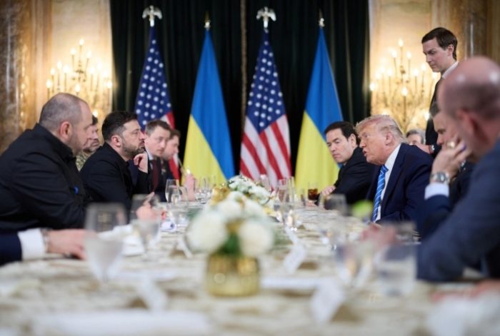 ЗЕЛЕНСКИ: Рамката за мир со Русија предвидува за Украина 15 години безбедносни гаранции од САД, јас од Трамп побарав да бидат до 50 години