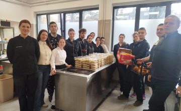 Хуманост во акција – Учениците од РЦСОО „Ванчо Питошески“ со предновогодишна донација