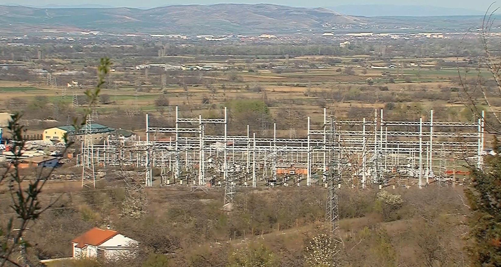 Поскапува струјата – сметките ќе пораснат од 57 до 900 денари