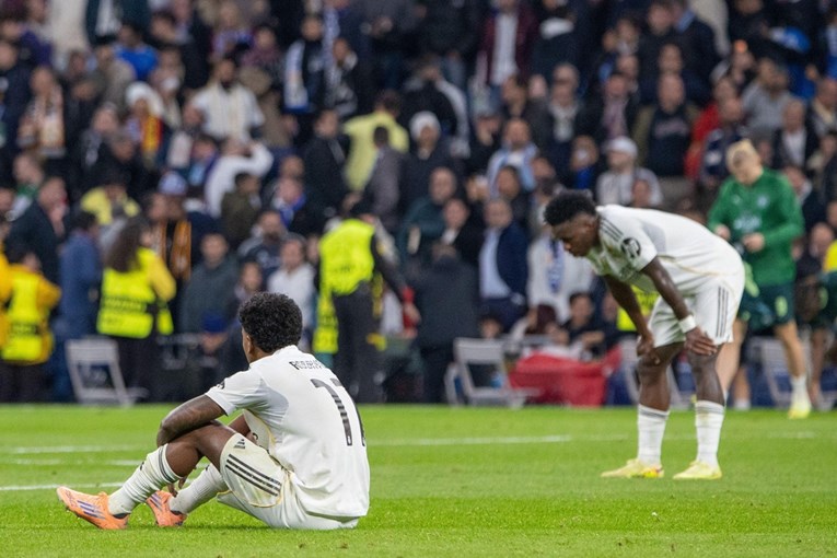 Реал Мадрид без единаесетмина фудбалери на гостувањето кај Алавес