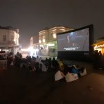 ЗИМСКОТО КИНО НА ОТВОРЕНО НА ПЛОШТАДОТ МАГНОЛИЈА ДЕЛ ОД ЗИМСКАТА ПРИКАЗНА