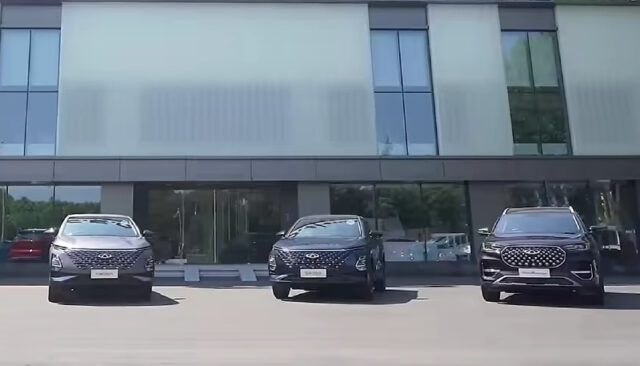 📊Кина го преплавува светот со автомобили со мотори со внатрешно согорување што не може да ги продаде дома