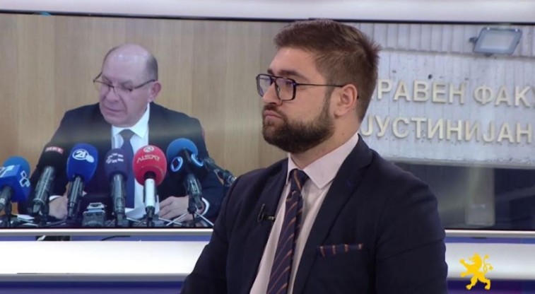 Манасиевски тврди дека темата за мигранти е измислена и служи за ширење паника и манипулација меѓу граѓаните