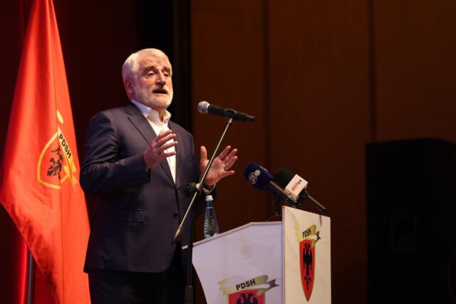 Тачи: Сè додека Албанците се третираат како граѓани од втор ред, Македонија не може да има социјален мир ниту европска перспектива