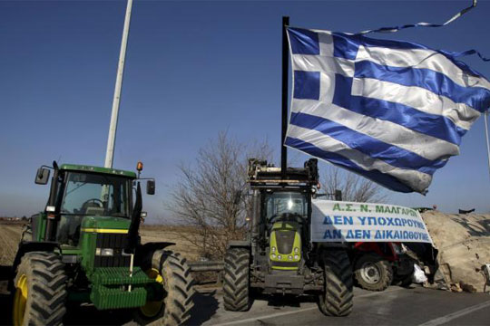 Грчките земјоделци повторно ќе ги блокираат граничните премини со Македонија