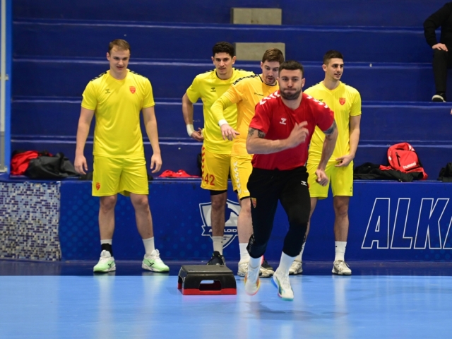 Насмевки и одлична атмосфера: Ракометарите со мислите во Хернинг ги почнаа подготовките! (ФОТО)