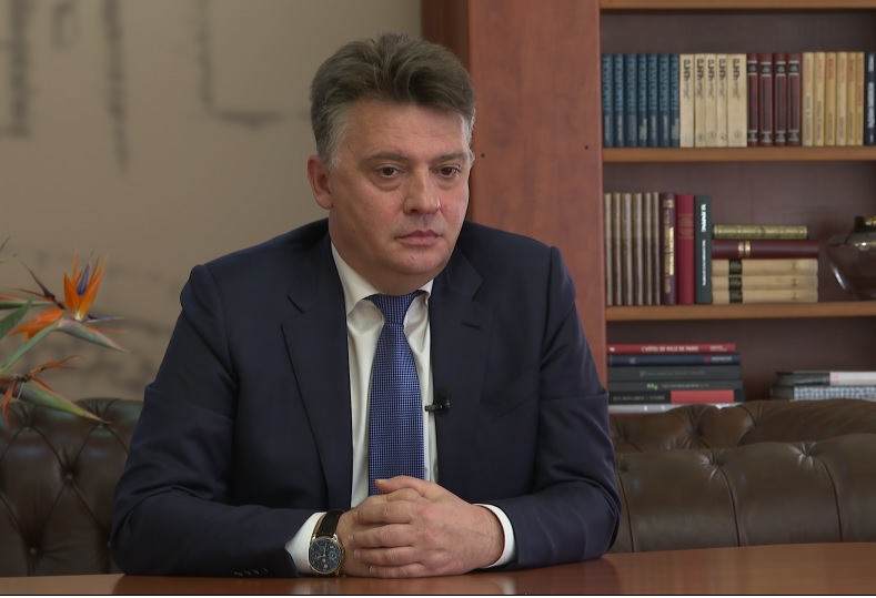 Шилегов бара оставка од Филипче: Или си СДСМ или си тезгарош!