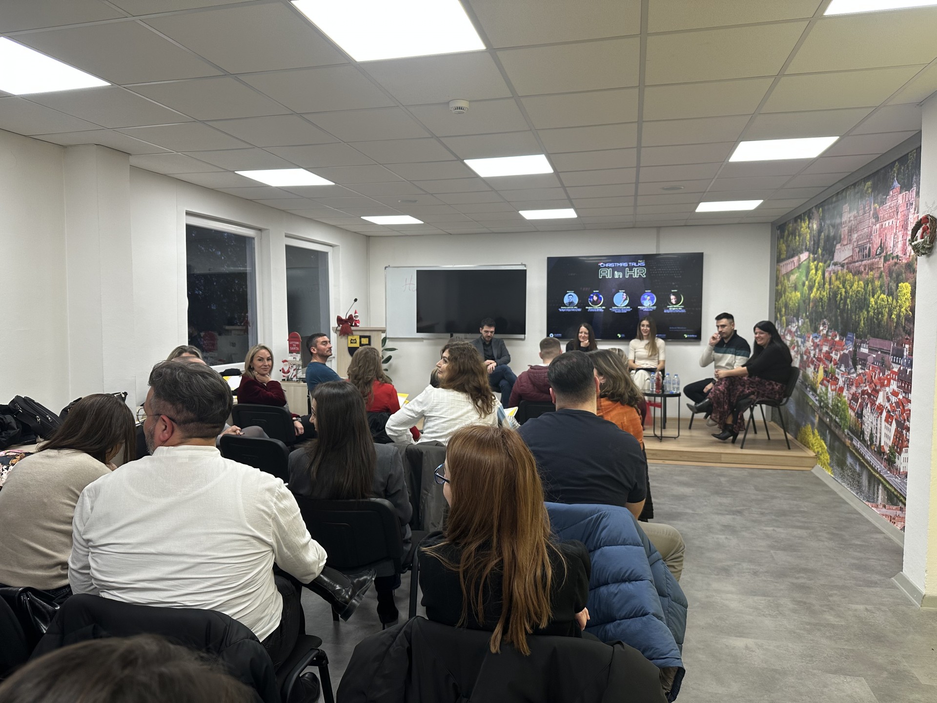 Менаџерите заклучија – Вештачката интелигенција ја трансформира функцијата на човечките ресурси