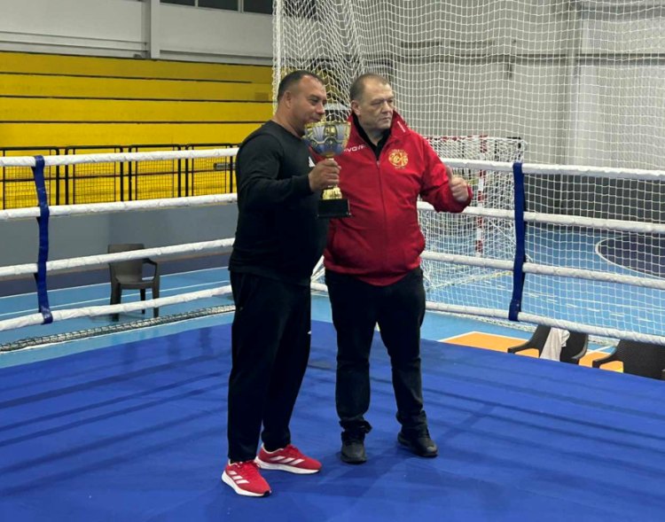 Аперкат и Фамилија Демирови шампиони на Македонија во Првата и Младинската бокс лига