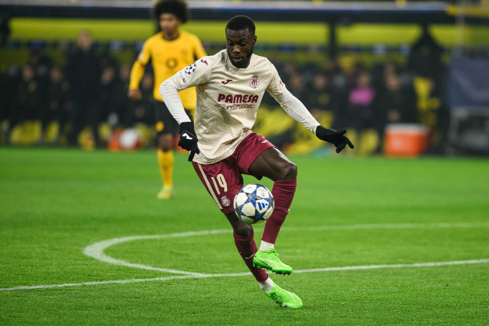 Николас Пепе ги испровоцира Мароканците и жестоко го критикуваше Кристијано Роналдо