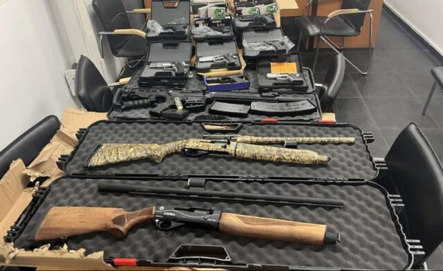 Во соработка со бугарските служби, спречен нелегален транспорт на оружје од Турција во Македонија