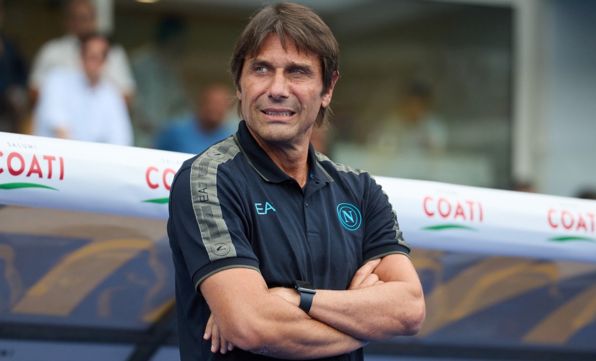 Трофејот во Суперкупот му носи нов договор на Конте во Наполи