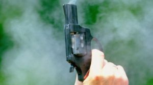 Уште се слави со пукање-Заталкан куршум завршил во „бмв“ во гостиварско Дебреше