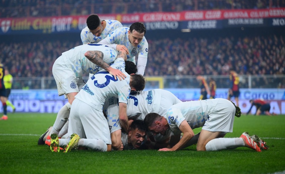 Интер ги искористи подароците од Милан и од Наполи и се искачи на врвот (ВИДЕО)