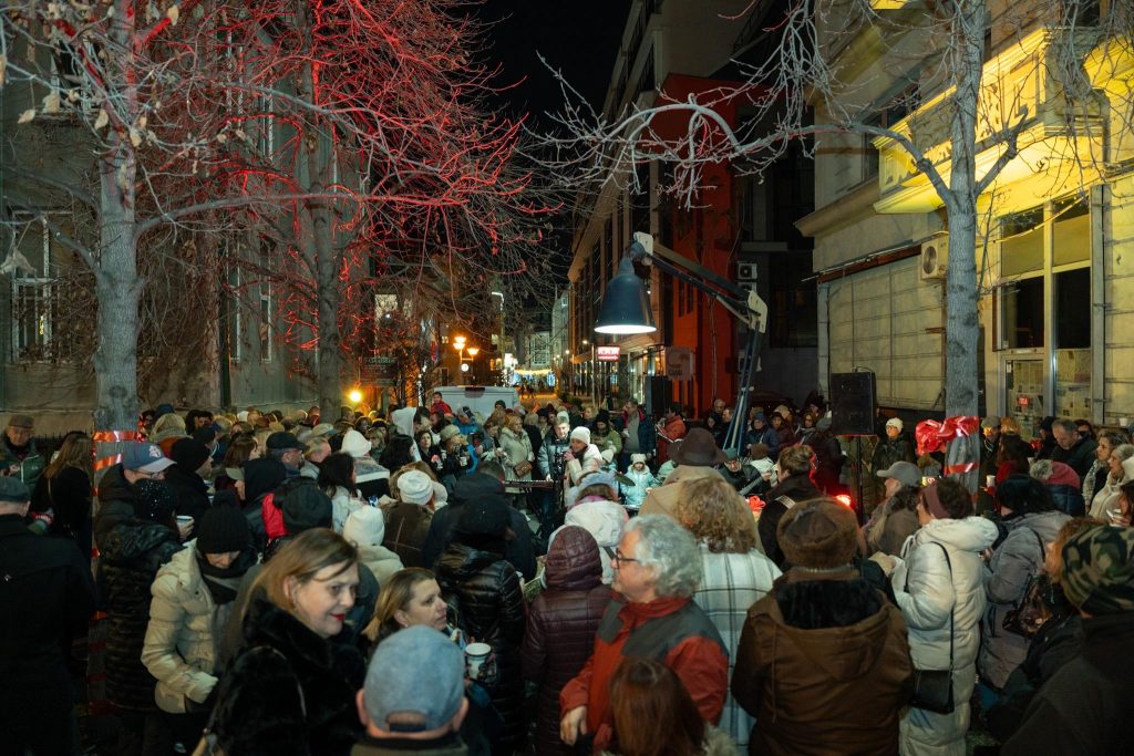 „Џез под ламба” ги сплоти скопјани, незаборавна џез вечер и празнична магија во Центар