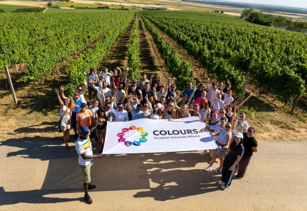 Искуство што инспирира: учествo на меѓународни настани COLOURS CoLab и Food Hack 2025