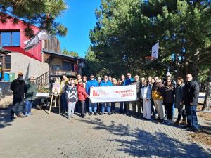 Кога грижата станува традиција: петта акција на КБ Прво пензиско друштво АД Скопје со кампањата„Замени и засади“
