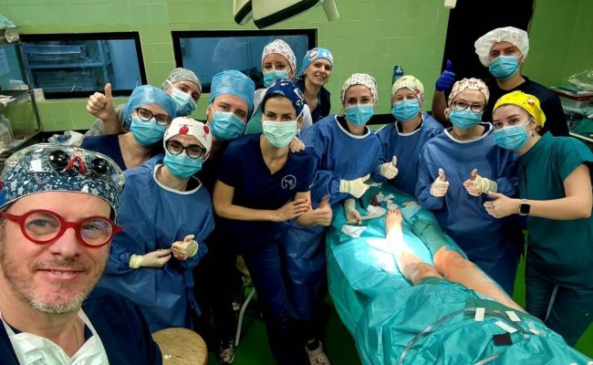 РЕТКА ОПЕРАЦИЈА ЗА РЕКОНСТРУКЦИЈА НА НОС ПОРАДИ ТУМОР ИЗВЕДЕНА НА СКОПСКАТА КЛИНИКА ЗА ПЛАСТИЧНА ХИРУРГИЈА