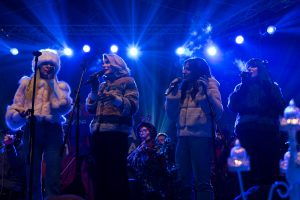 Sarah Mace & The Girlzz ја отворија празничната сезона со магичен концерт во Битола