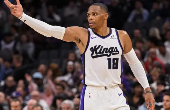 Трипл-даблот ан Вестбрук недоволен за Сакраменто, исто како и 40-те поени на Едвардс за Минесота