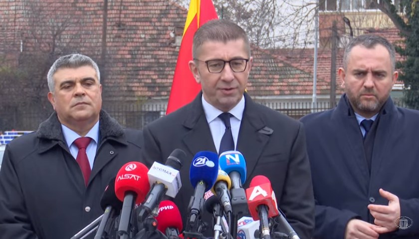 Дислокација на Цементарница не е проблем, но не може како на шведска маса да бираме што да анализираме, а што не, вели Мицкоски