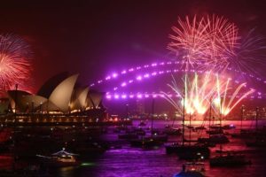 (ВИДЕО) Спектакуларен огномет во Сиднеј: Австралија ја пречека 2026 година