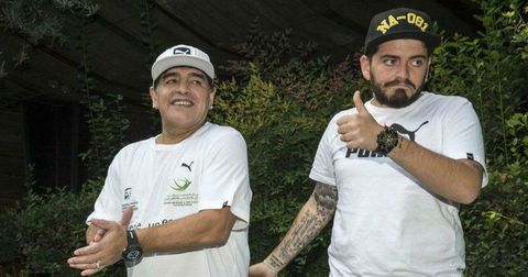 Синот на Марадона ги гледа само двајца во рангот на неговиот татко