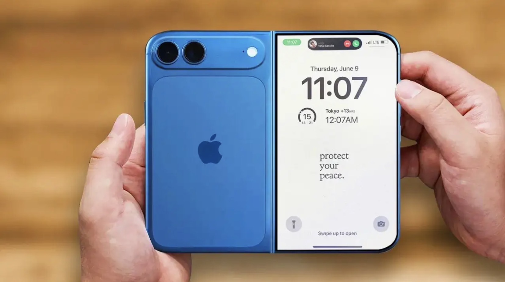 Зошто преклопниот iPhone може да ѝ нанесе болен удар на конкуренцијата